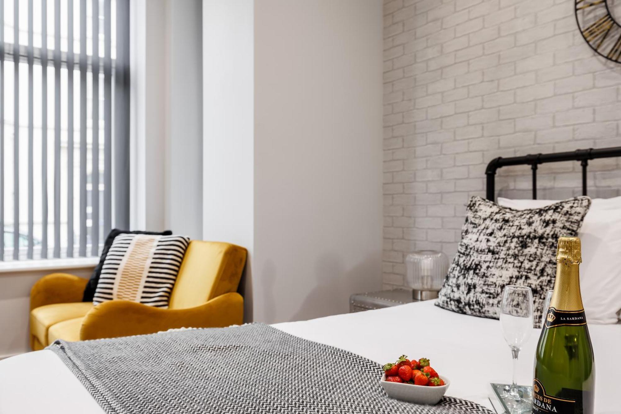 Sea Breeze - Coast Apartment Bournemouth Luaran gambar