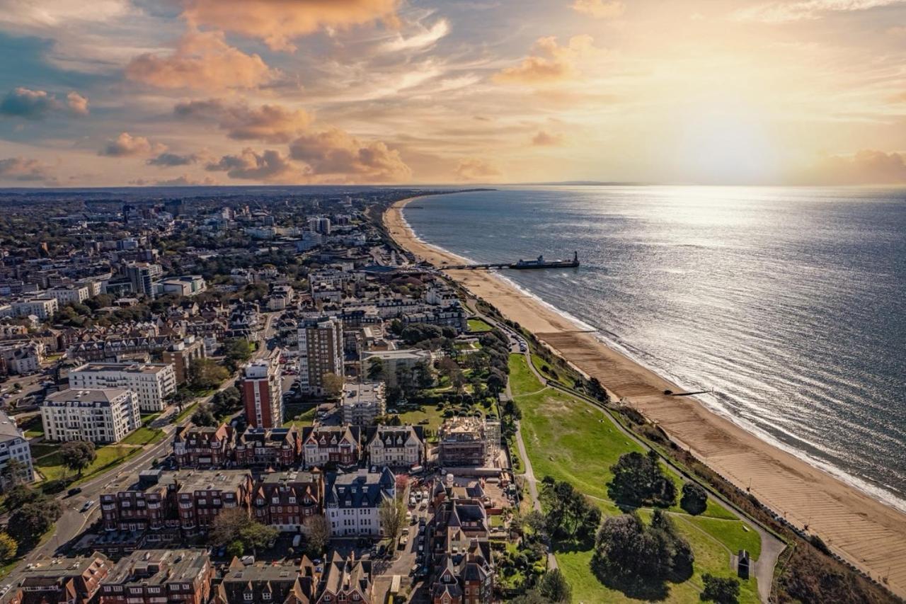 Sea Breeze - Coast Apartment Bournemouth Luaran gambar
